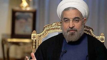 Irans Präsident Hassan Rowhani stellt sich gegen Syrien und gegen Machthaber Ali Chamenei.