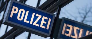 Bundestagsabgeordnete aus mehreren Parteien fordern als Konsequenz aus der Drohmail-Affäre Konsequenzen beim Verfahren für polizeiliche Datenabfragen.