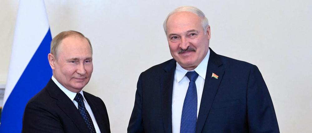 Der russische Präsident Putin empfing den belarussischen Staatschef Lukaschenko erst Ende Juni.