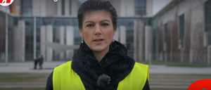 Protest vor dem Kanzleramt: Sahra Wagenknecht in einem vor Weihnachten von ihrer Sammlungsbewegung verbreiteten Video.