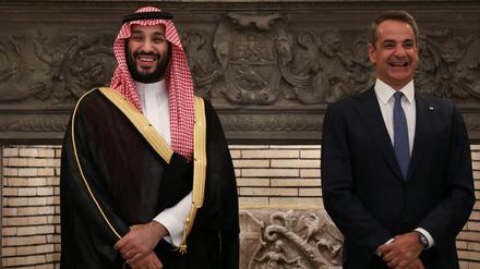 Der saudische Kronprinz bin Salman hat gut lachen in Athen: Seine Ächtung durch den Westen ist beendet.