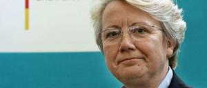 Reaktionen nach Rücktritt: „Es ist tragisch, dass die politische Karriere von Annette Schavan so endet“, meinte der Parlamentarische Geschäftsführer der SPD-Bundestagsfraktion, Thomas Oppermann. 