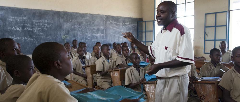 Eine Schule in Rumonge, im Süden von Burundi. Die Welt ist laut einem Unesco-Bericht noch sehr weit vom Ziel einer Schulbildung für alle entfernt.