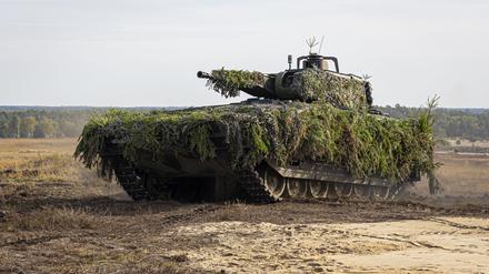 Ein Schützenpanzer Puma nimmt an der Ausbildungs- und Lehrübung des Heeres teil.