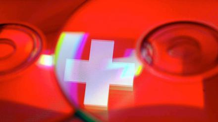 Der Kauf umstrittener Steuer-CD's führt zu Spannungen zwischen der Schweiz und Deutschland.