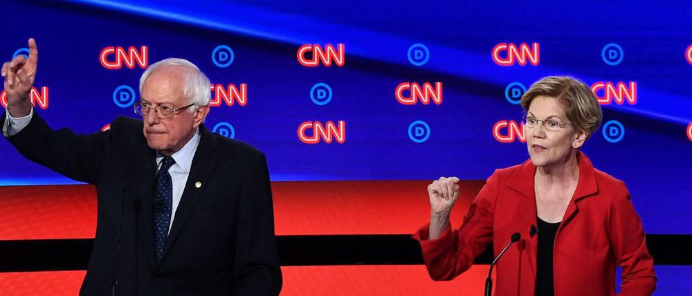 Bernie Sanders und Elizabeth Warren bei der TV-Debatte 