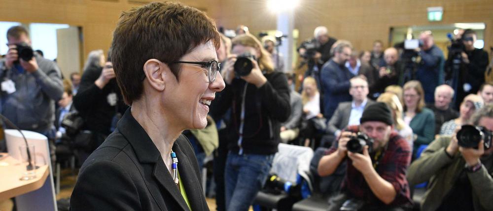 Annegret Kramp-Karrenbauer führt die Umfragen für die Wahl zum CDU-Parteivorsitz an.