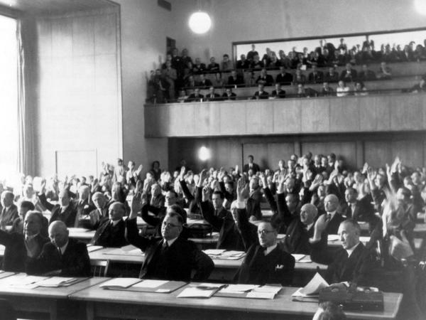 Der Parlamentarische Rat 1948.