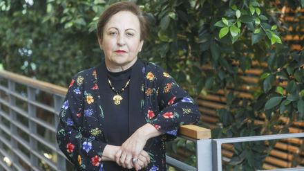 Die 70-Jährige Shirin Ebadi setzt sich für Freiheitsrechte im Iran ein. Auch Todesdrohungen halten sie nicht davon ab.