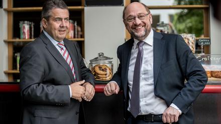 Der damalige Kanzlerkandidat Martin Schulz (r.) im Juni 2017 mit dem damaligen Außenminister Sigmar Gabriel.