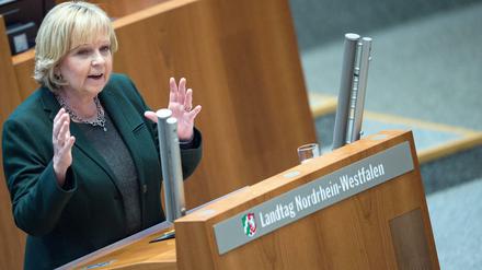 Die nordrhein-westfälische Ministerpräsidentin Hannelore Kraft (SPD) hält eine Wohnsitzauflage für Flüchtlinge für nötig. 
