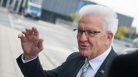Winfried Kretschmann (Bündnis 90/Die Grünen) ist Ministerpräsident in Baden-Württemberg.