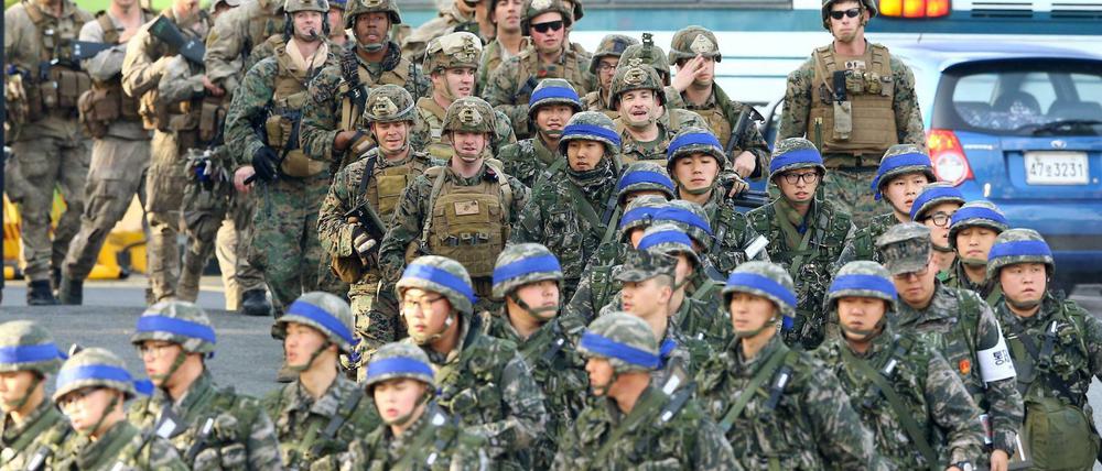 An dem Manöver nehmen 17.000 US-Soldaten und 300.000 Südkoreaner teil.