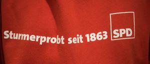 Slogan auf dem T-Shirt eines SPD-Anhängers 