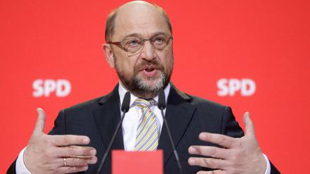 Noch bevor der SPD-Vorsitzende Martin Schulz mit den Spitzen der Union gesprochen hat, stellt seine Partei bereits Bedingungen für eine Neuauflage der GroKo.