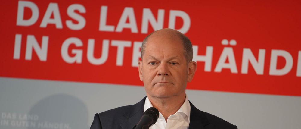Legt er nach, zögert er? Kanzler Olaf Scholz am Samstag beim SPD-Parteitag in Niedersachsen.