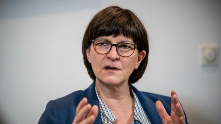 Saskia Esken, Bundesvorsitzende der SPD bekam auch eine rechtsextreme Drohmail. 