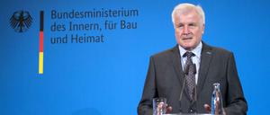 Hat die Rücktrittsforderung der "Kulturschaffenden" einfach ignoriert: Horst Seehofer (CSU), Bundesinnenminister.