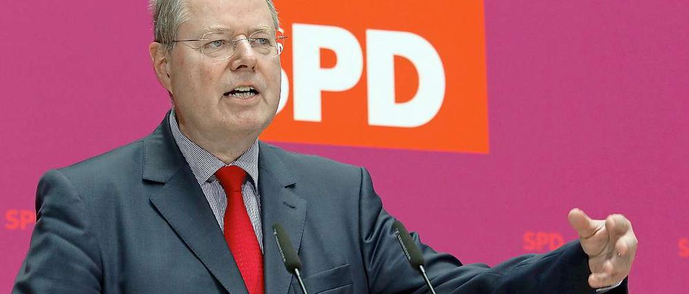 Nicht seine Parteireden stehen derzeit im Fokus, sondern seine Vorträge vor Unternehmen und Institutionen für die Peer Steinbrück, designierter SPD-Kanzlerkandidat, bezahlt wurde.