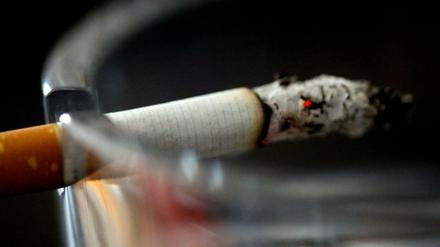 In Österreich gibt es Streit über ein absolutes Rauchverbot.