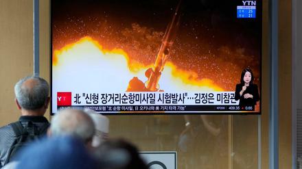 Nachrichtensendung in Südkorea über die Marschflugkörper-Tests des Nordens