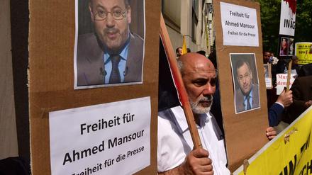 Für die Freiheit: In Berlin demonstrierten am Sonntag viele Menschen gegen Mansurs Festnahme.