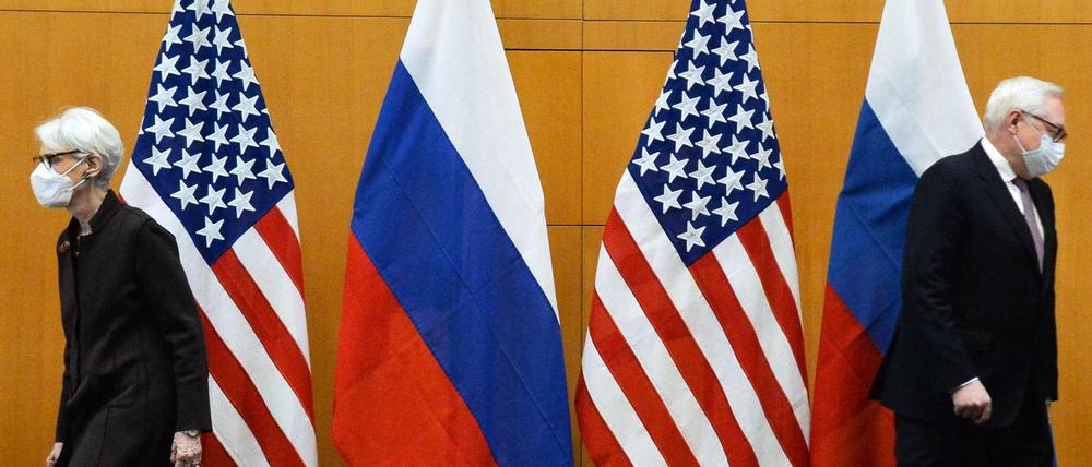 US-Vizeaußenministerin Wendy Sherman und ihr russischer Amtskollege Sergej Rybakow im Januar 2022 in Genf