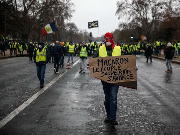 Demonstrant der Gelbwesten in Paris