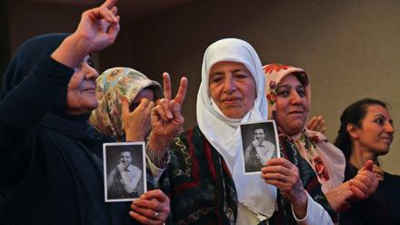 Ihre Hoffnung heißt Selahattin Demirtas. Viele Kurden setzen auf den Chef der Partei HDP.