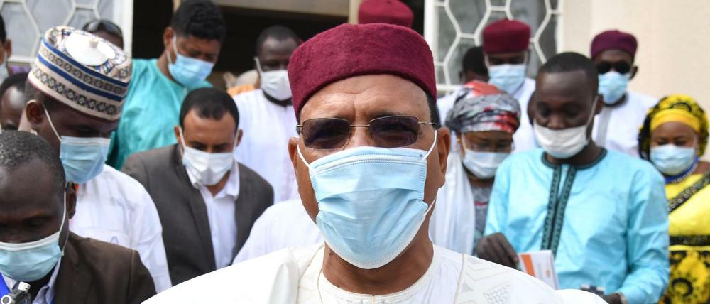 Im Niger waren wurden heute die vorläufigen Ergebnisse der Präsidentenwahlen bekanntgegeben. Der ehemalige Außenminister Mohamed Bazoum, erhielt 39,6 Prozent der Stimmen, muss aber in die Stichwahl. 