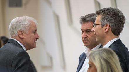 Weiter so: CSU-Parteichef Horst Seehofer, Ministerpräsident Markus Söder und Generalsekretär Markus Blume.