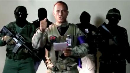 Der Polizeipilot Oscar Perez versteht sich laut seiner Videobotschaft als "Krieger Gottes" 