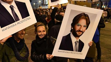 Demonstranten forderten in den vergangenen Tagen den Rücktritt von Innenminister Robert Kalinak 