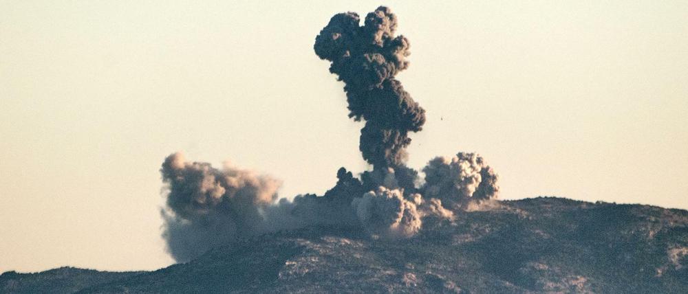 Türkische Kampfjets bombardieren Kurdenstellungen in Syrien (Aufnahme vom 20. Januar nahe Afrin).