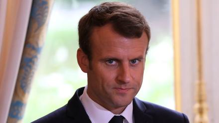 Frankreichs Präsident Emmanuel Macron gerät wegen einer abfälligen Bemerkung in Bedrängnis.
