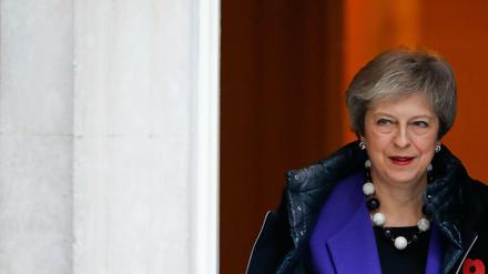 Premierministerin Theresa May stellt den Brexit-Kompromiss am Dienstag im Kabinett vor.