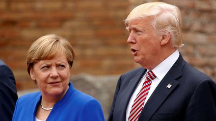 US-Präsident Donald Trump und Bundeskanzlerin Angela Merkel beim G-7-Gipfel in Italien.