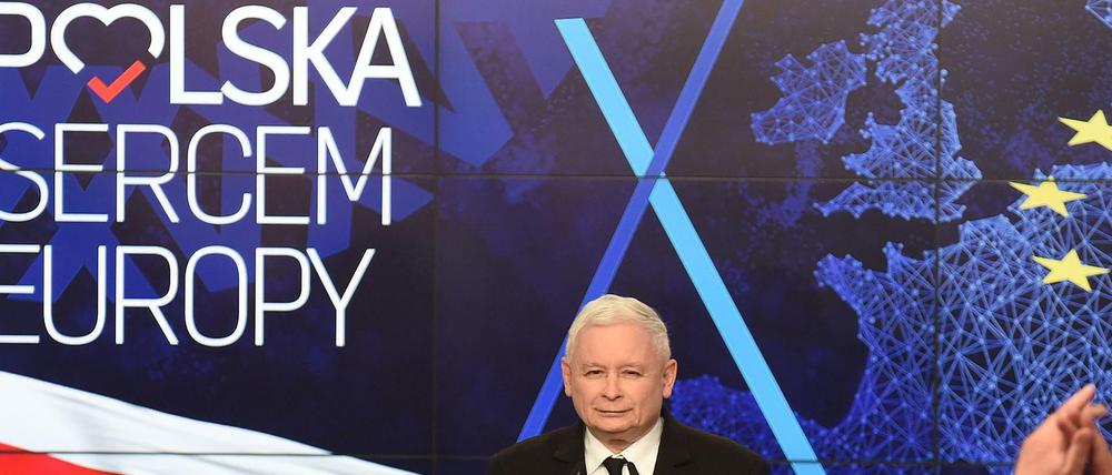Die PiS trat im Wahlkampf nicht EU-skeptisch auf. Parteichef Jaroslaw Kaczynski nennt Polen das "Herzstück" Europas. 