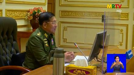 Militärchef Min Aung Hlaing hat die Macht übernommen.