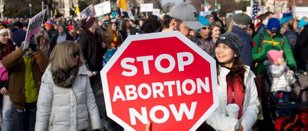Immer wieder protestieren Abtreibungsgegner gegen die Grundsatzentscheidung des Obersten Gerichts von 1973. 
