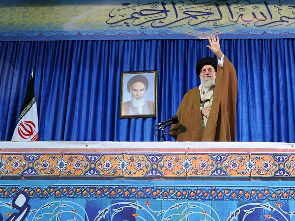 Ajatollah Ali Chamenei, oberster Revolutionsführer der Islamischen Republik, sagt, die USA haben eine fatalen Fehler gemacht.