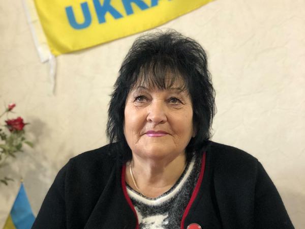  „Wir lächeln nicht mehr“, sagt Ljudmila Pawljuk, Ortsvorsteherin des Dorfes Krasnohoriwka im Donbass.