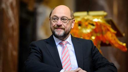 Martin Schulz spricht auf dem Kirchentag im Berliner Dom über Vertrauen und Politik. Er selbst vertraue seiner Frau am meisten. Rat suche er außerdem bei seinem alten Freund und Wegbegleiter Achim Großmann.