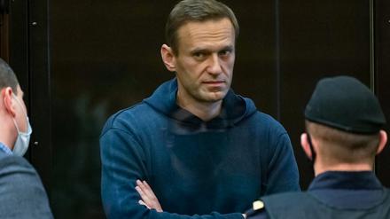 Der russische Oppositionspolitiker Alexej Nawalny bei der Urteilsverkündung. 