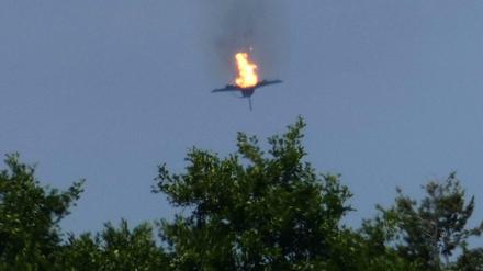 Brennender Eurofighter-Jet – ein Pilot überlebte den Crash.