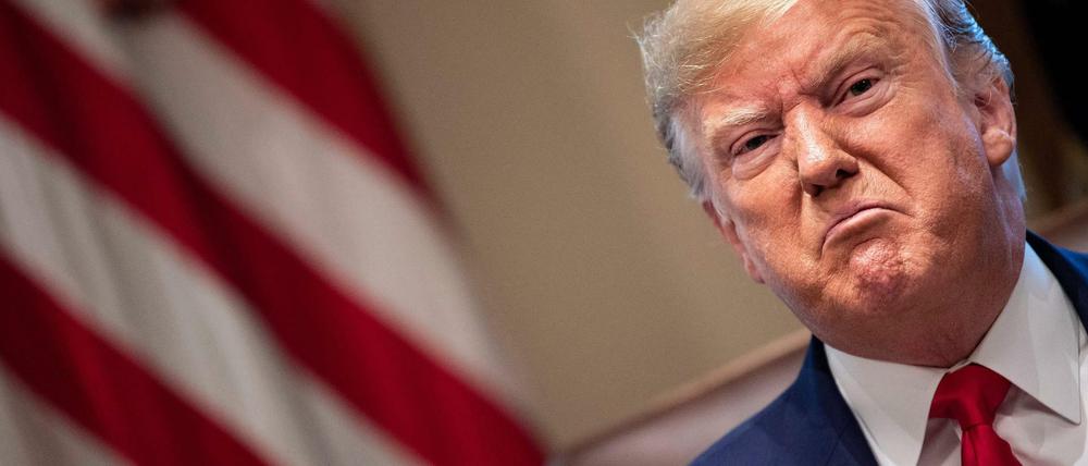Mehr Kampfgeist fordert US-Präsident Donald Trump bei der Kabinettssitzung im Weißen Haus.