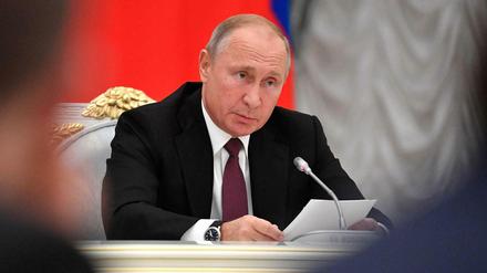 Präsident Putin lenkt Politik und Wirtschaft seines Landes.