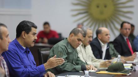 Venezuelas Präsident Nicolas Maduro spricht am 12. September bei einem Treffen mit Ministern in Caracas.