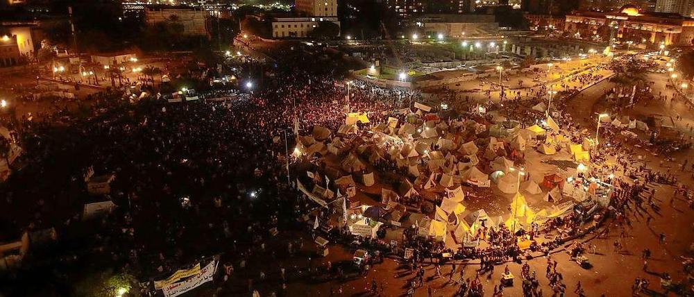 Auf dem Tahrir-Platz im Herzen Kairos wird wieder campiert - und protestiert. 