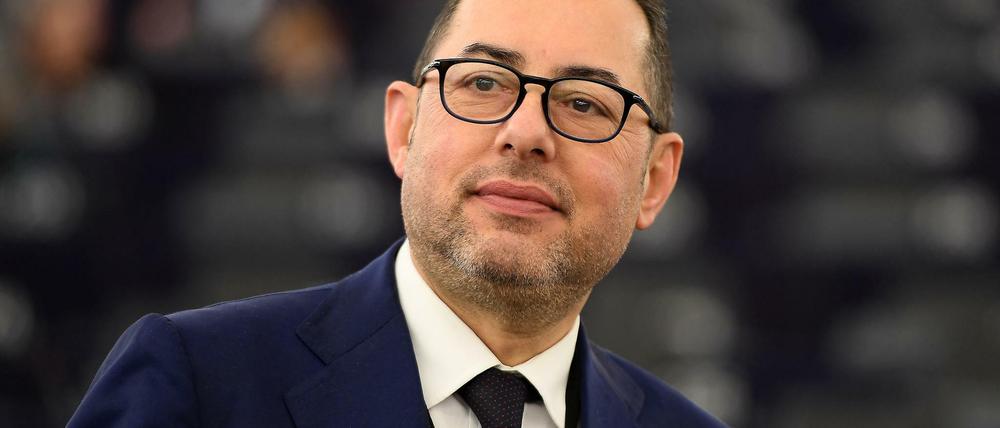 Wechselt nach Rom: Der bisherige Fraktionschef der Sozialdemokraten im EU-Parlament, Gianni Pittella.